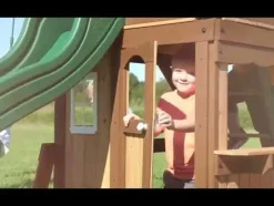 Aire de jeux en bois avec balançoires et toboggan Lakewoodde Backyard