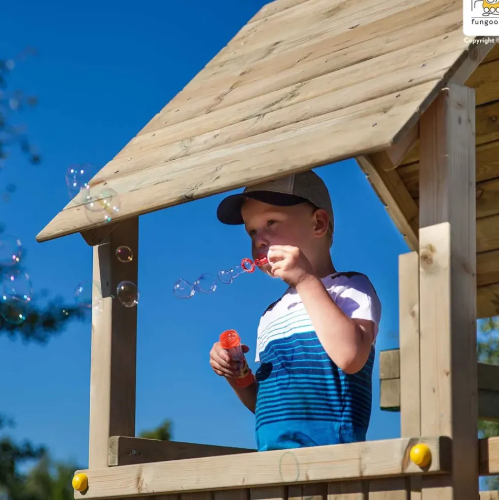 Aire de jeux en bois Carol1 avec toboggan et 1 balançoire de Fungoo