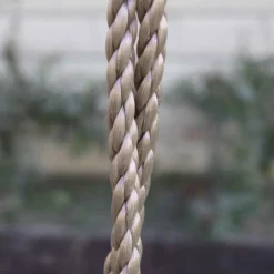 Aire de jeux en bois marron avec 2 balançoires et toboggan blanc Beach Tower Axi