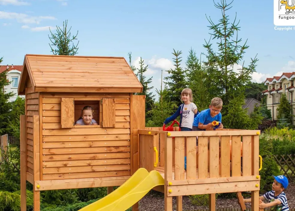 Aire de jeux en bois MySide Spider multifonctions de chez Fungoo
