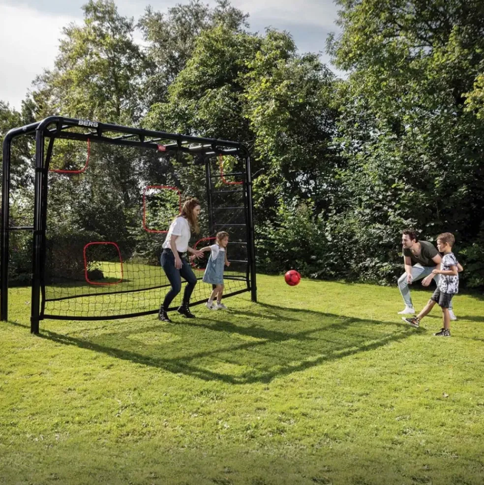 Aire de jeux et sport en métal Taille L - 1 échelle - Playbase BERG