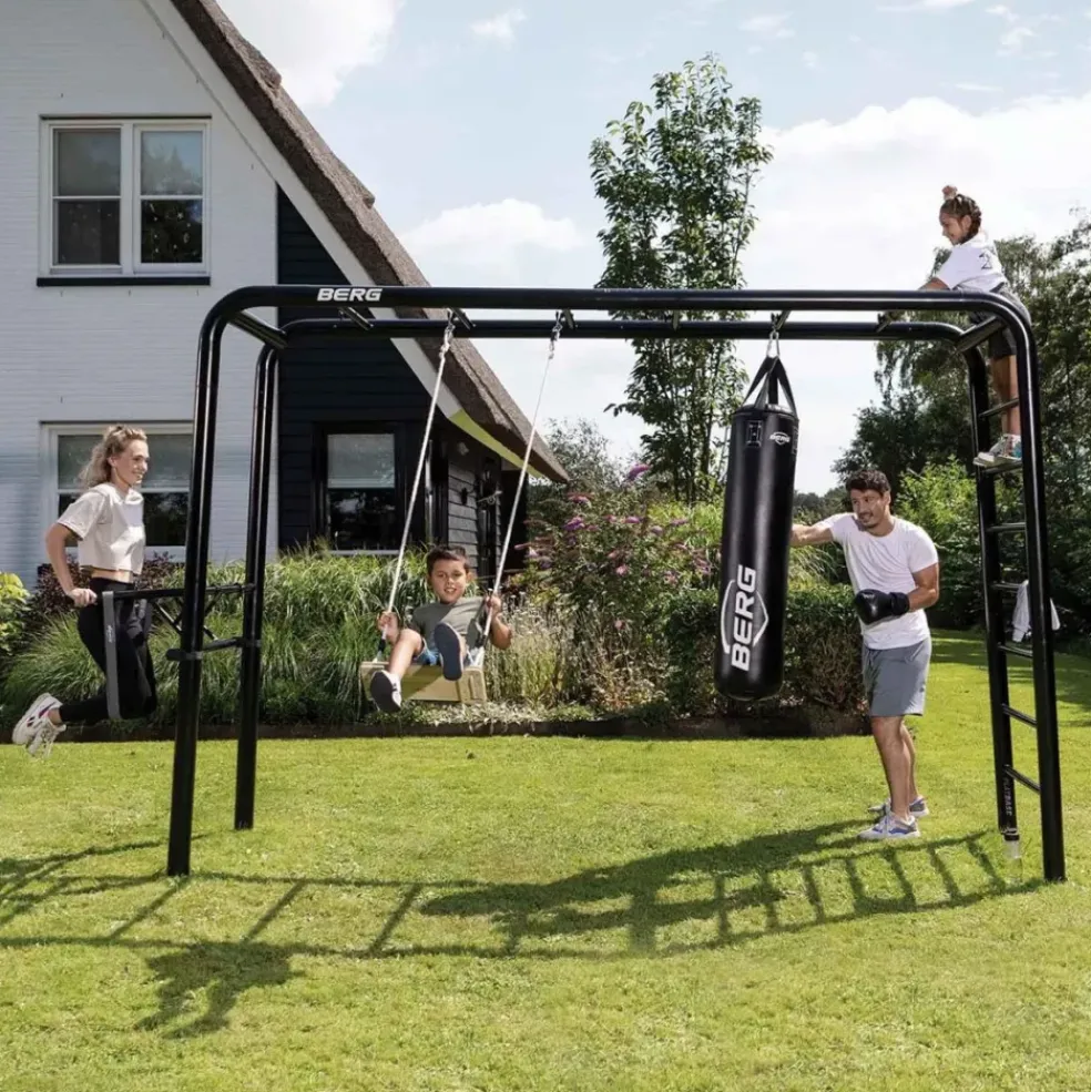Aire de jeux et sport en métal Taille L - 1 échelle - Playbase BERG