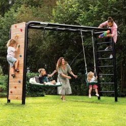 Aire de jeux et sport en métal Taille M - 2 échelles - Playbase BERG