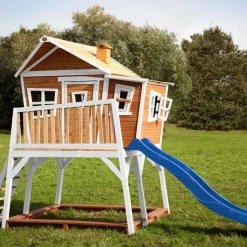 Cabane Max de Axi en bois brun/blanc et toboggan