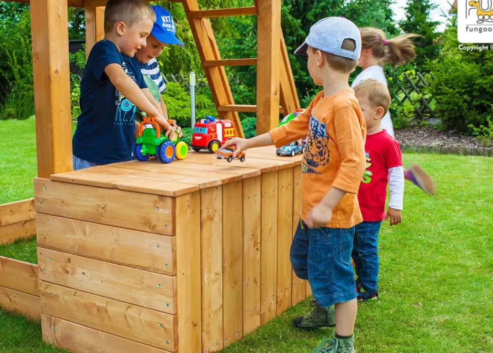 Grande aire de jeux Play Box multiactivités en bois de chez Fungoo