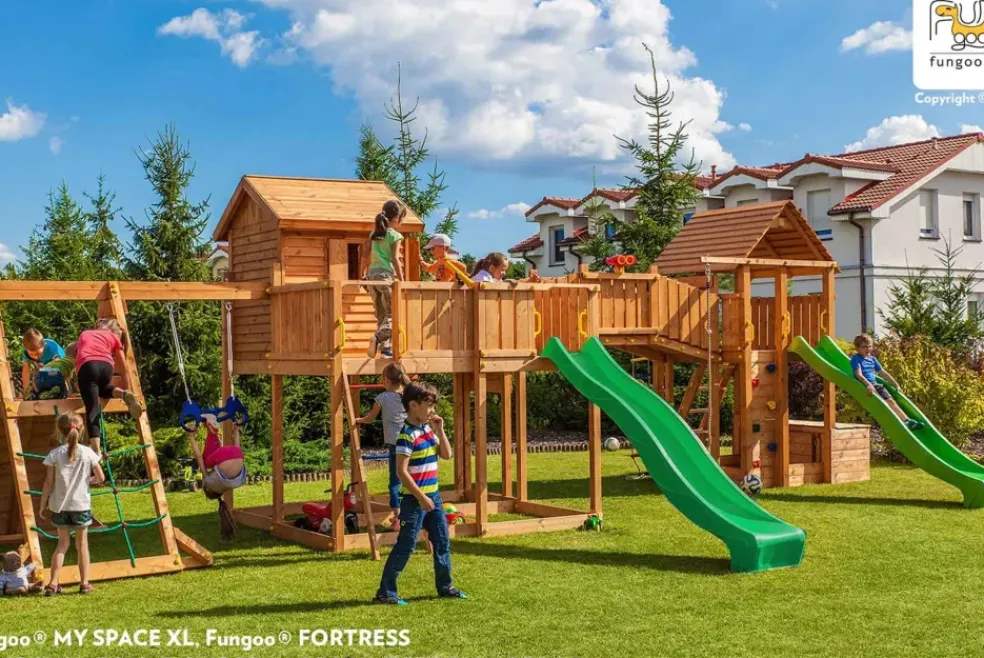 Grande aire de jeux Spider Land multiactivités en bois de chez Fungoo