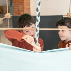 Jeu de construction géant en bois et tissu bleu bio fabriqué en Espagne Max Trigonos