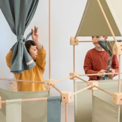 Jeu de construction géant en bois et tissu vert bio fabriqué en Espagne Max Trigonos