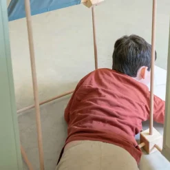 Jeu de construction géant en bois et tissu vert bio fabriqué en Espagne Family Trigonos